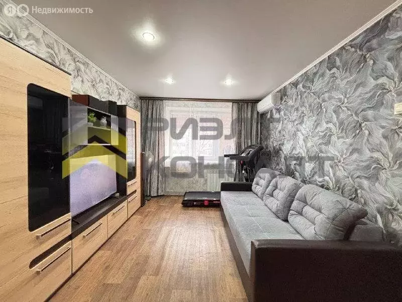 1-комнатная квартира: Омск, Космический проспект, 16А (30 м) - Фото 1