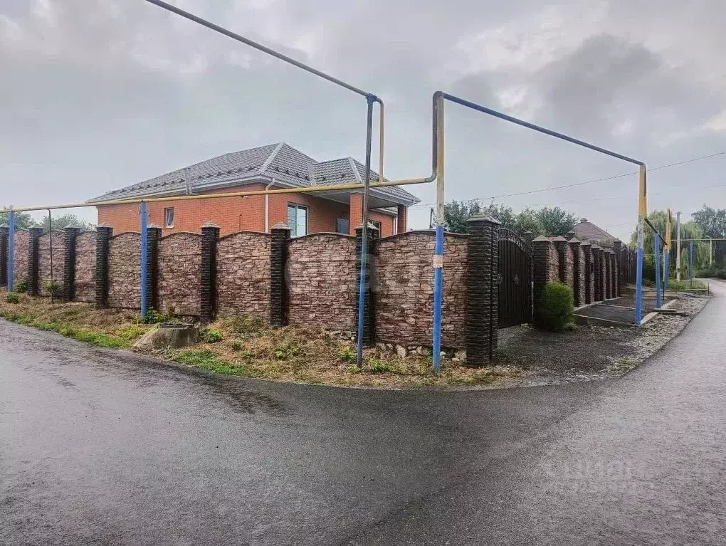 Дом в Белгородская область, Корочанский район, Мелиховское с/пос, с. ... - Фото 2