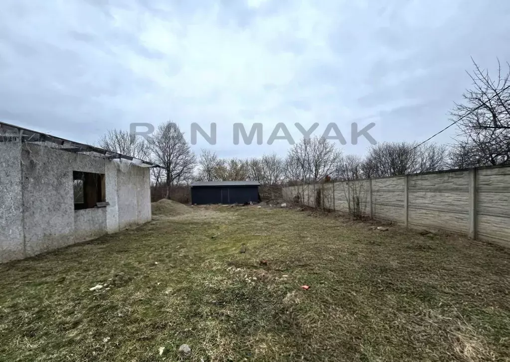 Дом в Адыгея, Майкопский район, Краснооктябрьское с/пос, пос. ... - Фото 1