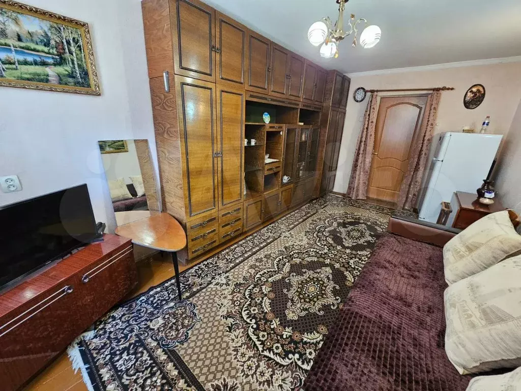 Комната 20 м в 3-к., 1/5 эт. - Фото 1