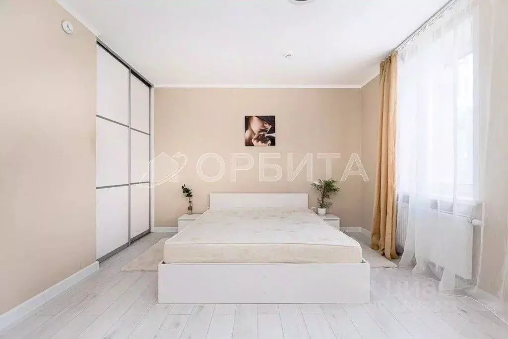 3-к кв. Тюменская область, Тюмень ул. Республики, 204к13 (85.0 м) - Фото 1