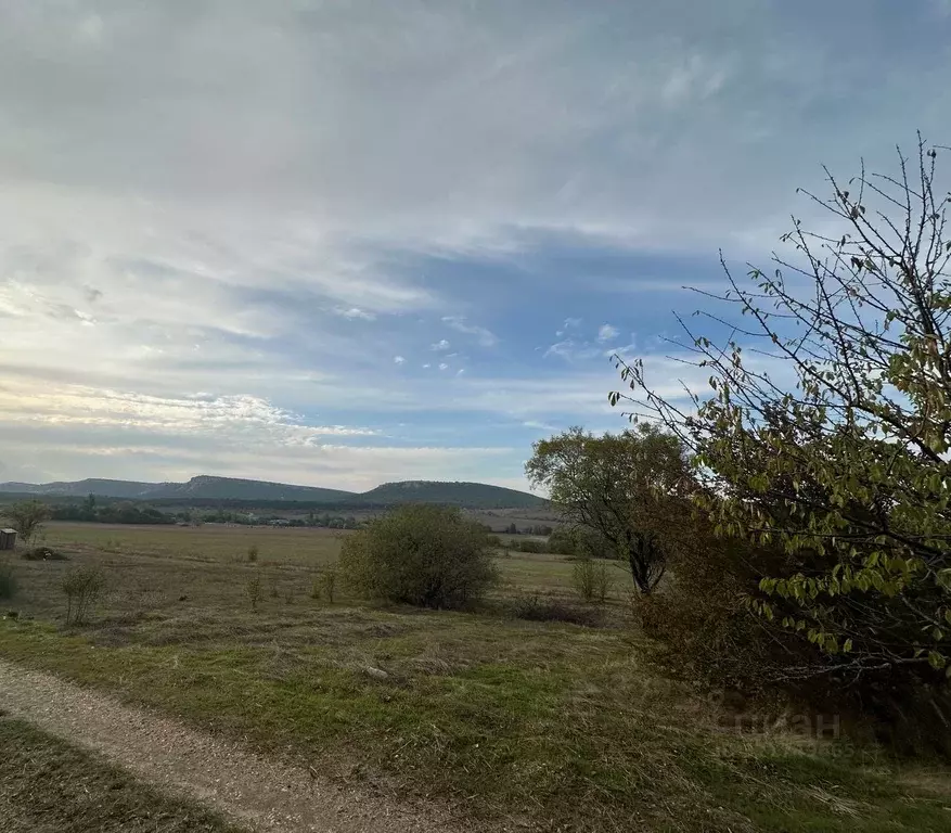 Участок в Крым, Симферопольский район, Перовское с/пос, Мрия СНТ ул. ... - Фото 1