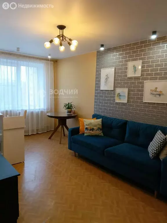 3-комнатная квартира: Новочебоксарск, улица Воинов-Интернационалистов, ... - Фото 1