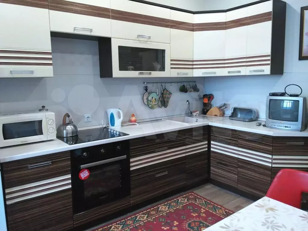 1-к. квартира, 37 м, 4/9 эт. - Фото 1