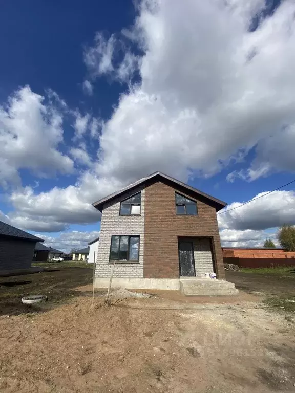 Дом в Башкортостан, Уфимский район, Русско-Юрмашский сельсовет, д. ... - Фото 1