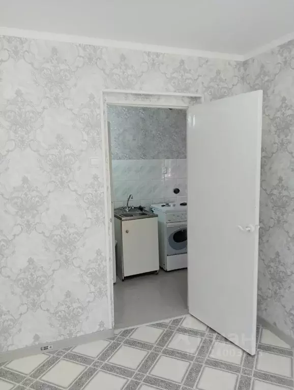 2-к кв. Карачаево-Черкесия, Черкесск ул. Космонавтов, 10 (32.8 м) - Фото 2