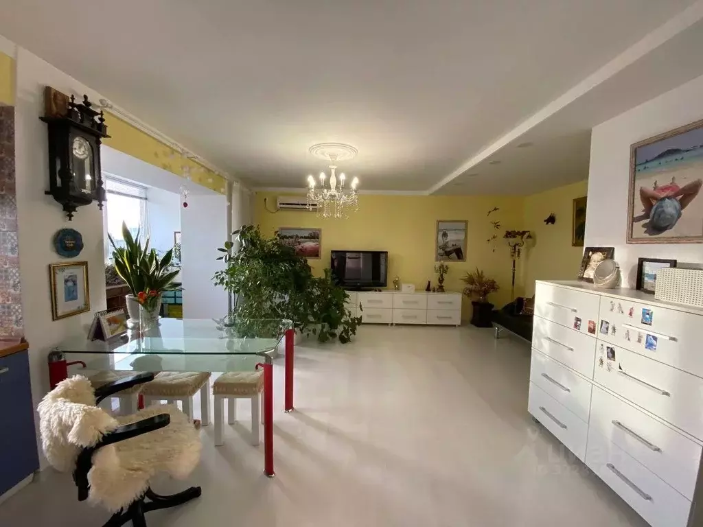 2-к кв. Удмуртия, Ижевск ул. Металлистов, 33 (56.0 м) - Фото 1