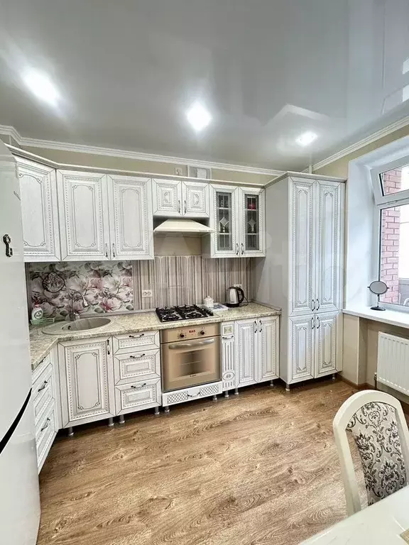 2-к. квартира, 60 м, 2/5 эт. - Фото 1