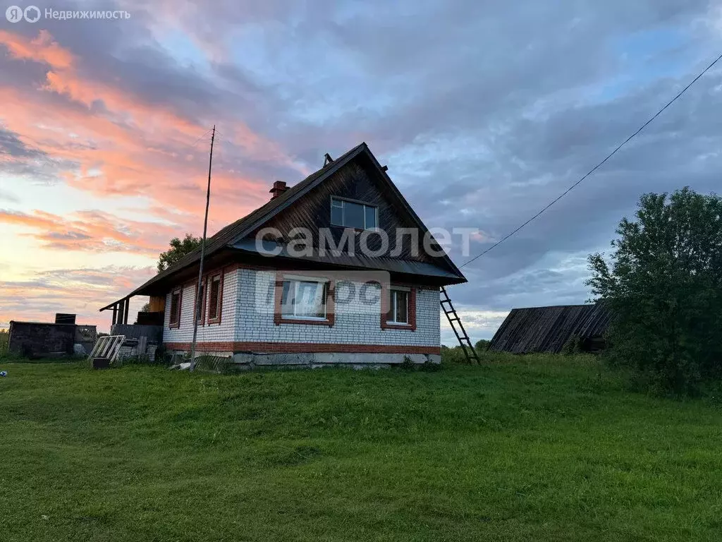 Дом в Медведевский район, Шойбулакское сельское поселение, деревня ... - Фото 0