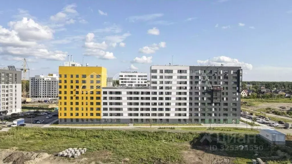 3-к кв. Тюменская область, Тюмень Рощино мкр, ул. Александра ... - Фото 1