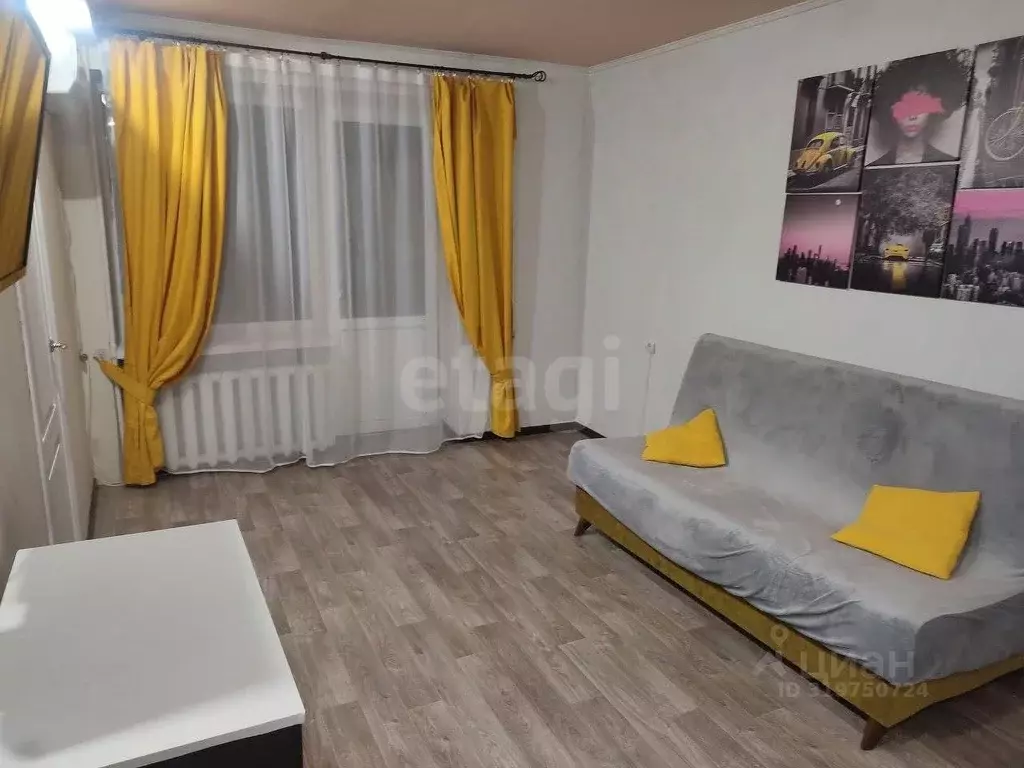 1-к кв. Крым, Симферополь ул. Кечкеметская (30.4 м) - Фото 0