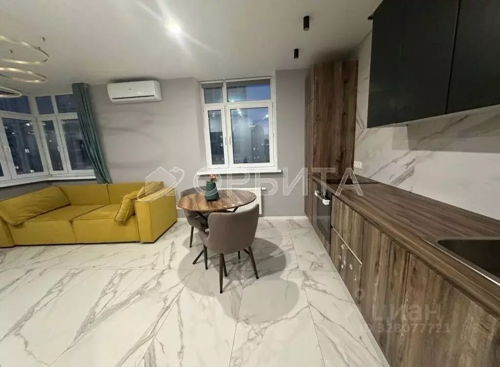 2-к кв. Тюменская область, Тюмень ул. Газовиков, 73к1 (55.0 м) - Фото 2