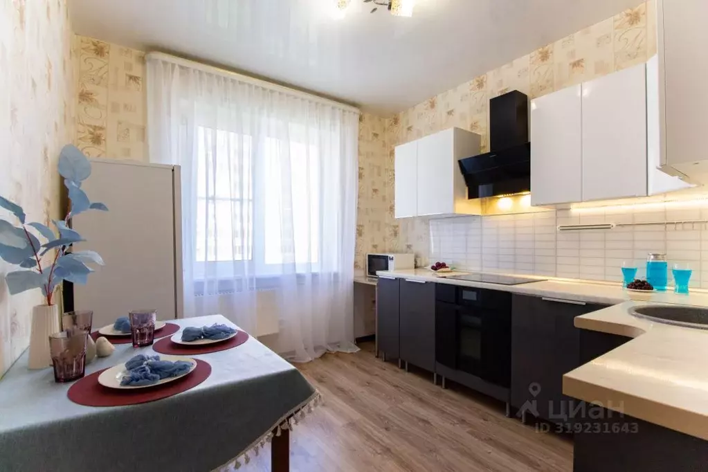 3-к кв. Новосибирская область, Новосибирск ул. Тюленина, 1/2 (64.0 м) - Фото 0