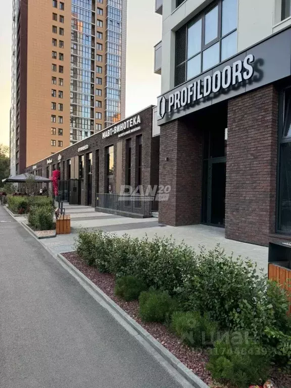 3-к кв. Челябинская область, Челябинск Лесопарковая ул., 7Е (75.0 м) - Фото 1