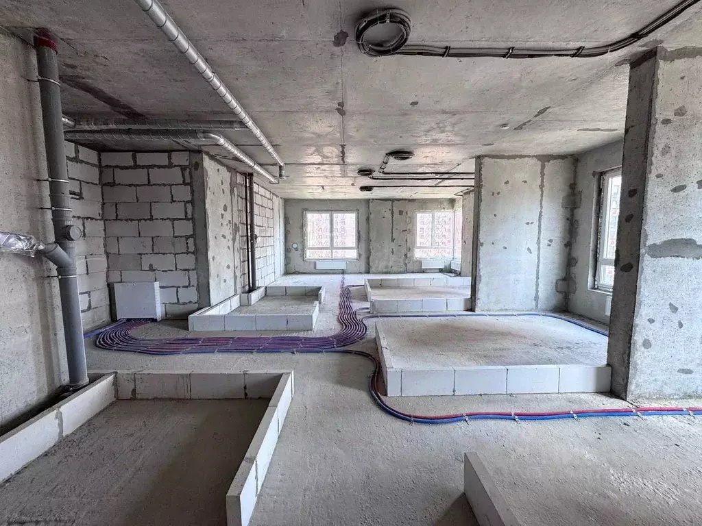 4-к кв. Москва ул. Николая Озерова, 8к1 (90.9 м) - Фото 1