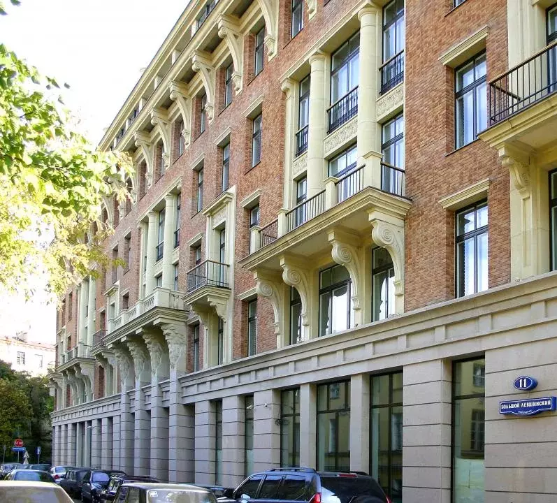 Продается 4-комнатная квартира - Фото 1