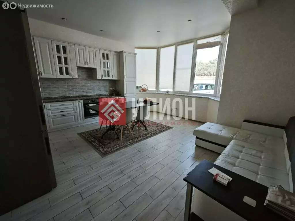 Дом в Севастополь, Киммерийская улица (299 м) - Фото 1