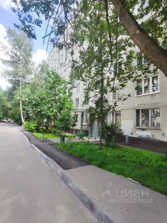 1-к кв. Москва ул. Лавочкина, 16К1 (32.7 м) - Фото 0