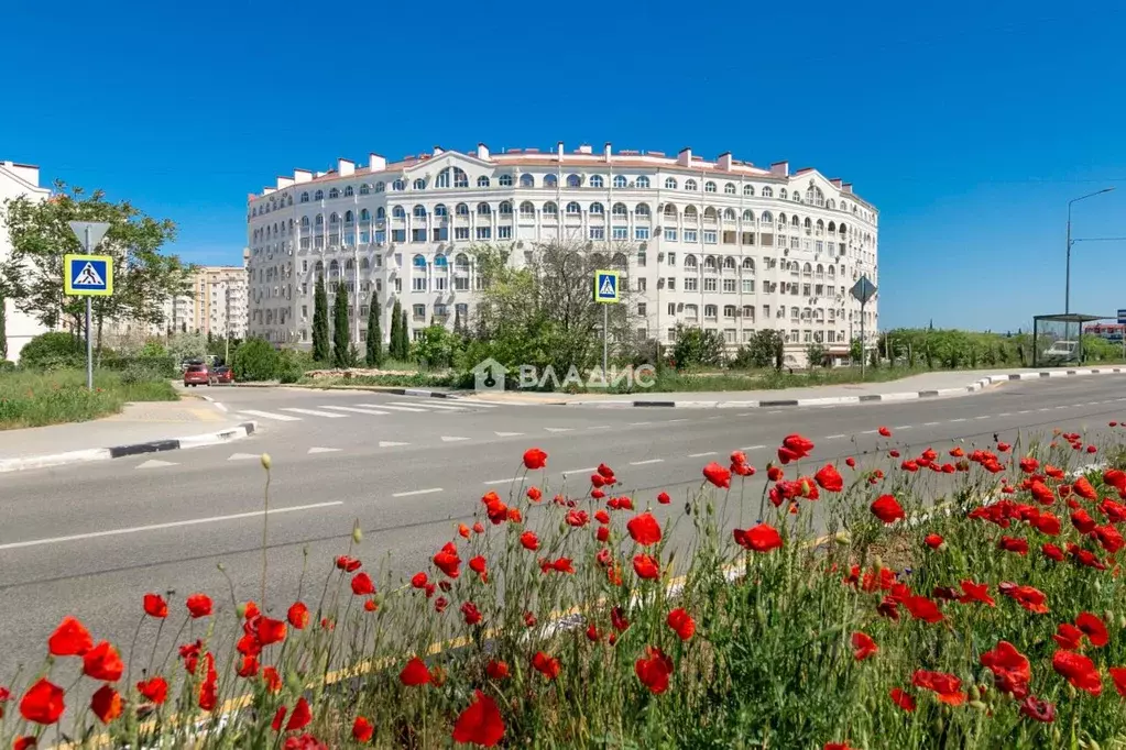 1-к кв. Севастополь просп. Античный, 4 (60.0 м) - Фото 1