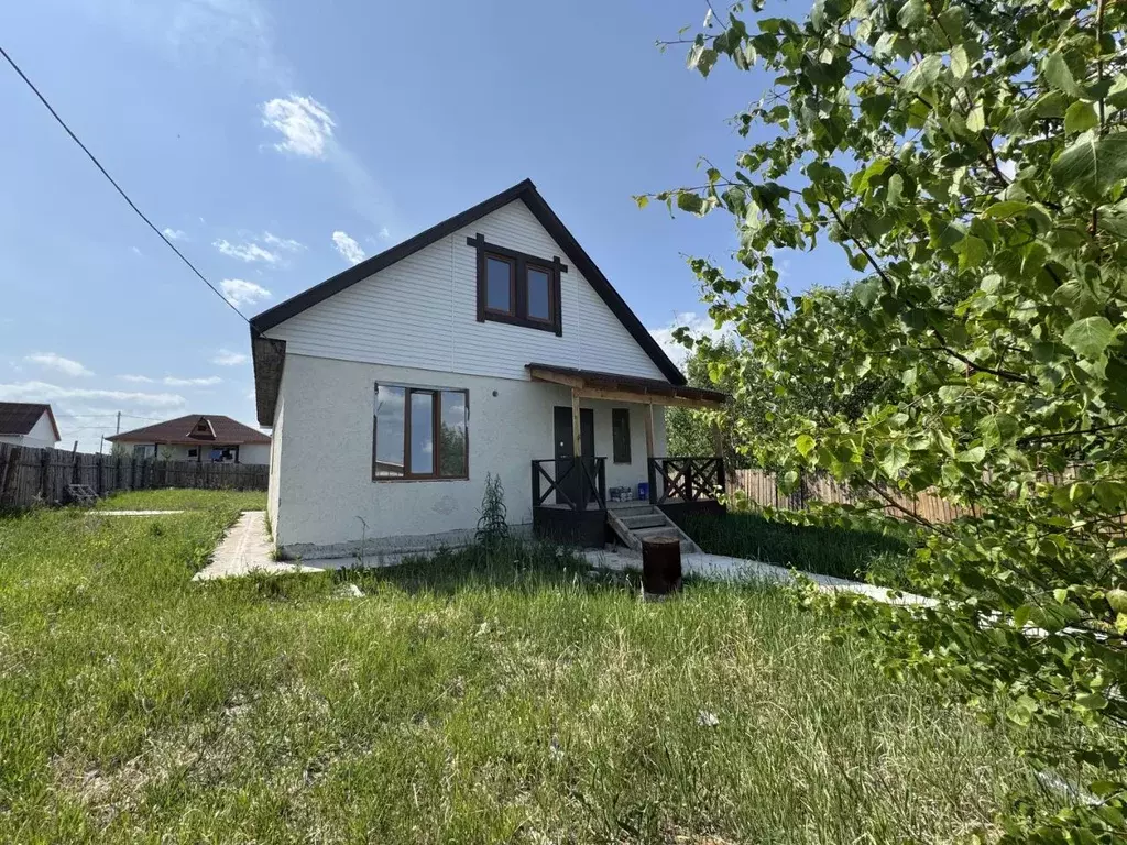 Дом в Иркутская область, Иркутский муниципальный округ, д. Карлук  ... - Фото 1