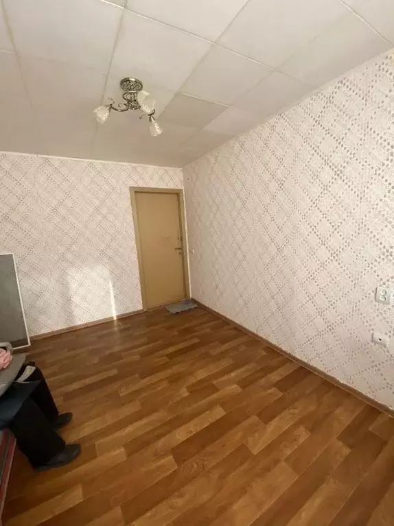 Комната Свердловская область, Новоуральск Комсомольская ул., 8 - Фото 2