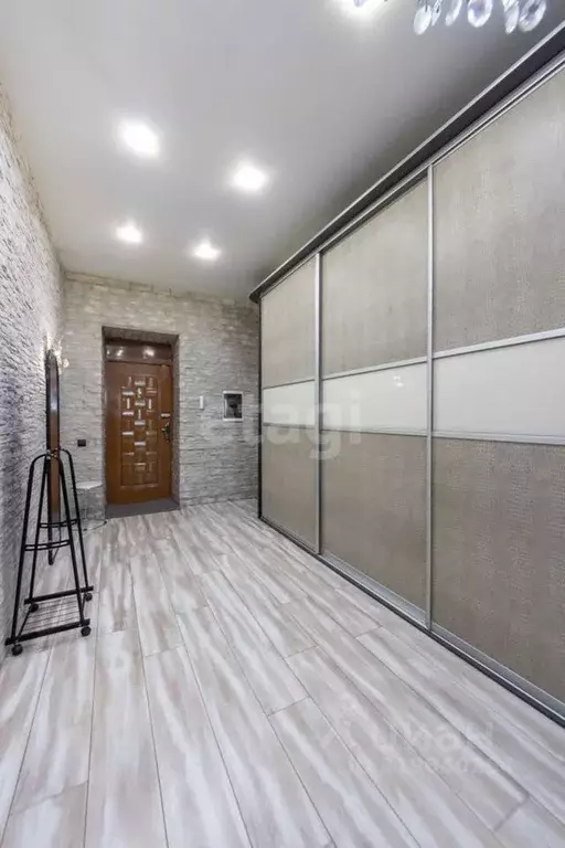 2-к кв. Хабаровский край, Хабаровск ул. Тургенева, 55 (74.6 м) - Фото 1