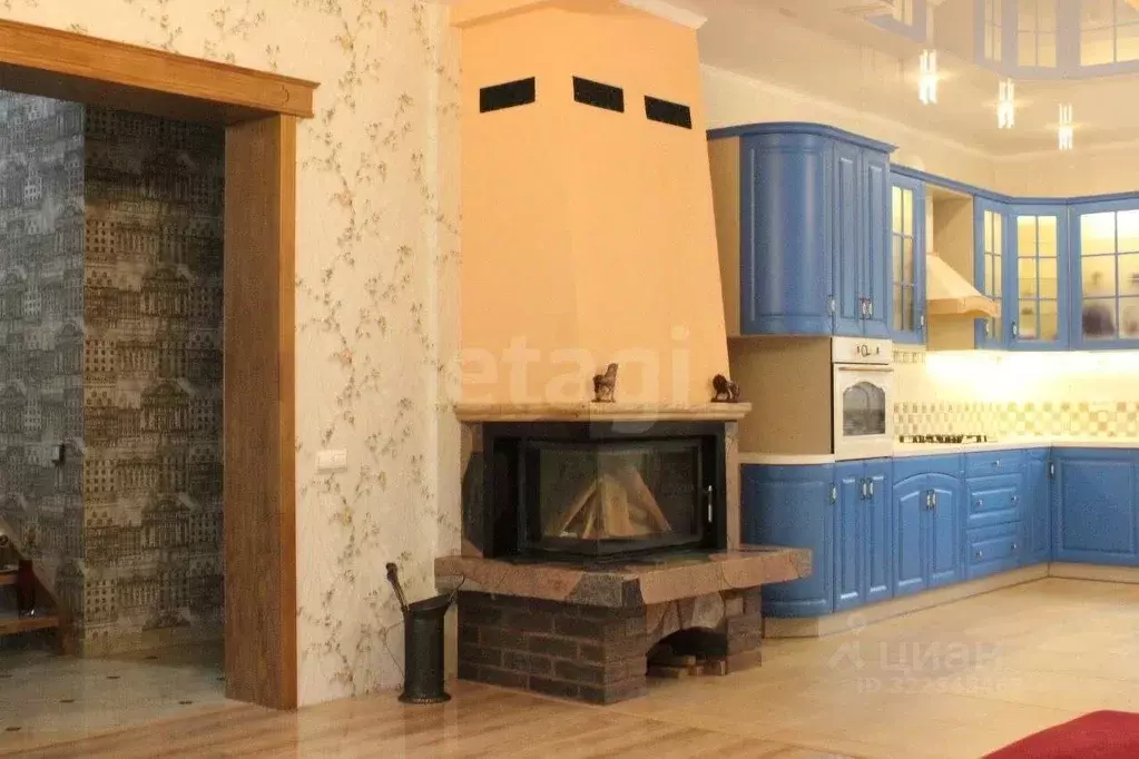 Дом в Калининградская область, Балтийск ул. Батарейная, 11Н (238 м) - Фото 0