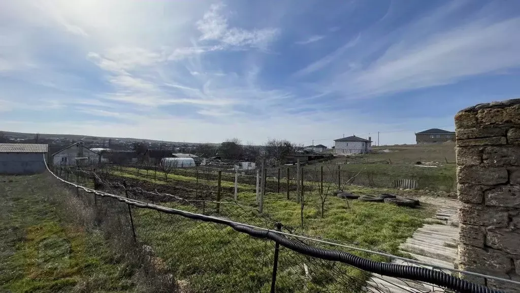 Участок в Крым, Симферопольский район, с. Урожайное ул. Таврическая, ... - Фото 1