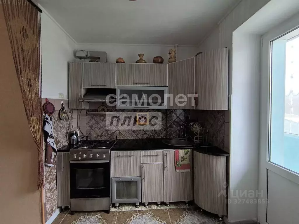 2-к кв. Краснодарский край, Апшеронск ул. Комарова, 103 (50.0 м) - Фото 1