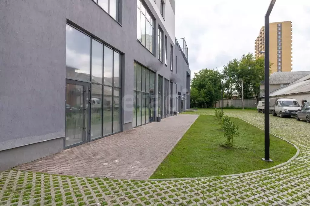 Помещение свободного назначения в Тюменская область, Тюмень ул. ... - Фото 1