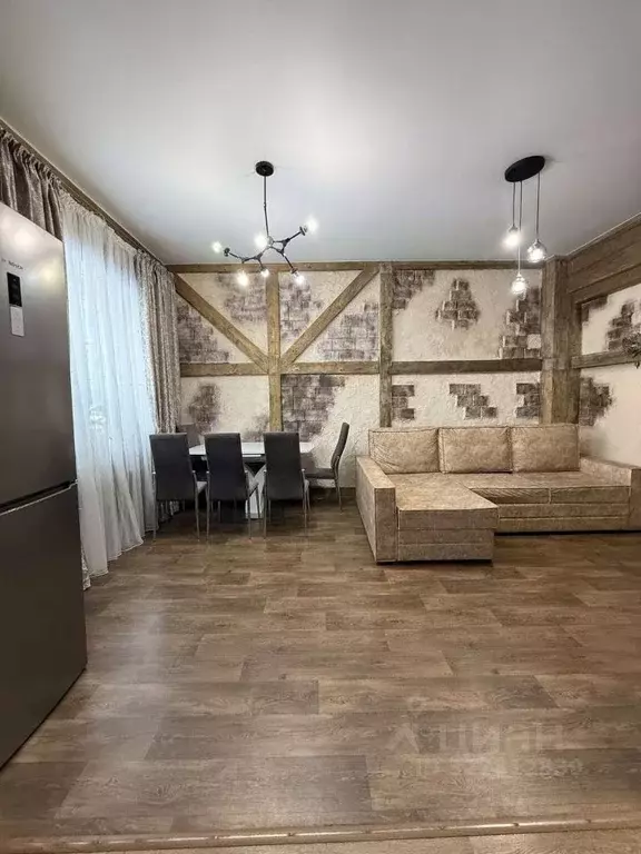 3-к кв. Брянская область, Брянск ул. Фокина, 60 (70.0 м) - Фото 1