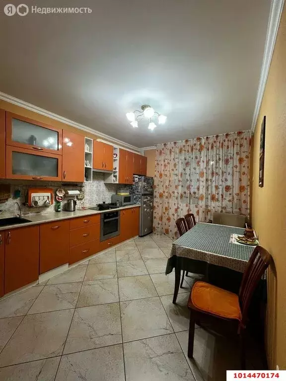 3-комнатная квартира: Краснодар, улица Тюляева, 4/1 (82.9 м) - Фото 1