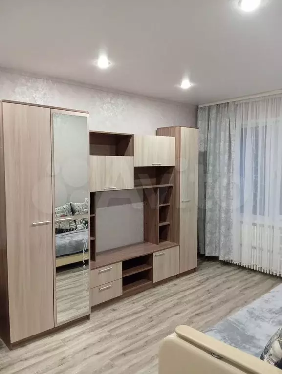 2-к. квартира, 43 м, 1/9 эт. - Фото 0