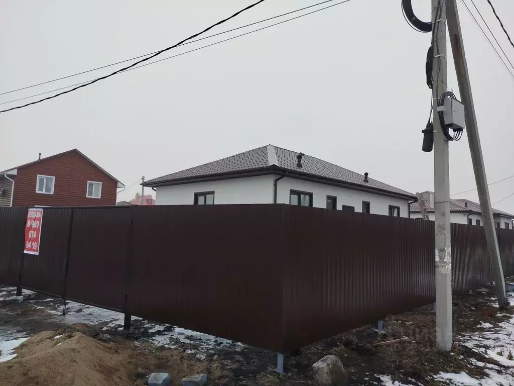 Дом в Омская область, Омский район, Магистральное с/пос, Деревня ... - Фото 1