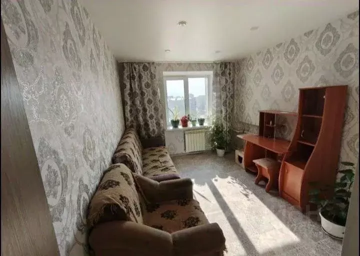 Комната Омская область, Омск просп. Космический, 97Ак2 (26.6 м) - Фото 1