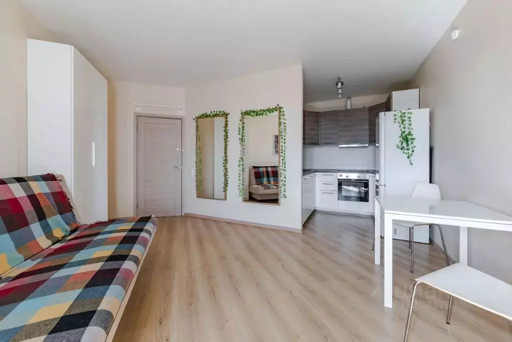 Студия Санкт-Петербург ул. Оптиков, 34К1 (29.3 м) - Фото 1