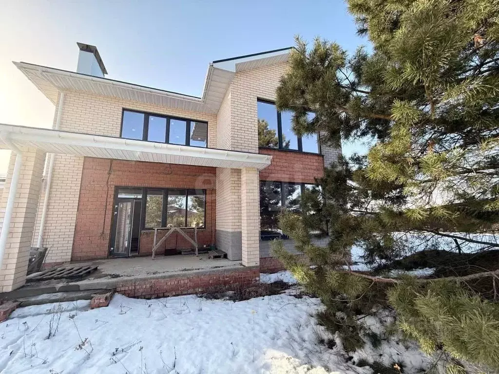 Дом в Воронежская область, Рамонский район, Айдаровское с/пос, с. ... - Фото 1