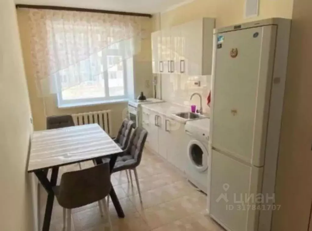 1-к кв. Саха (Якутия), Якутск ул. Кирова, 7/4 (35.2 м) - Фото 1