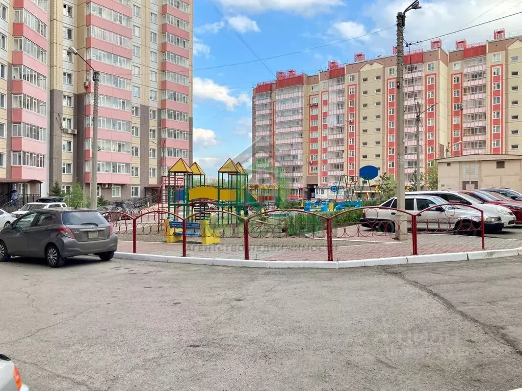 3-к кв. Красноярский край, Красноярск ул. Михаила Годенко, 1 (71.0 м) - Фото 1