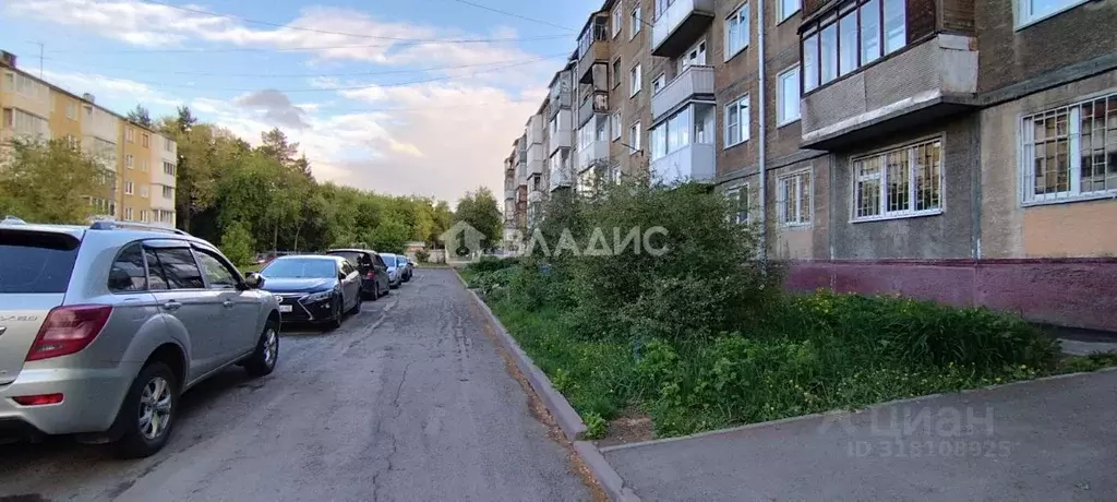 2-к кв. Кемеровская область, Кемерово ул. Гагарина, 155 (45.0 м) - Фото 1