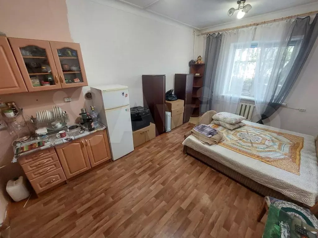 Комната 20м в 3-к., 1/2эт. - Фото 0