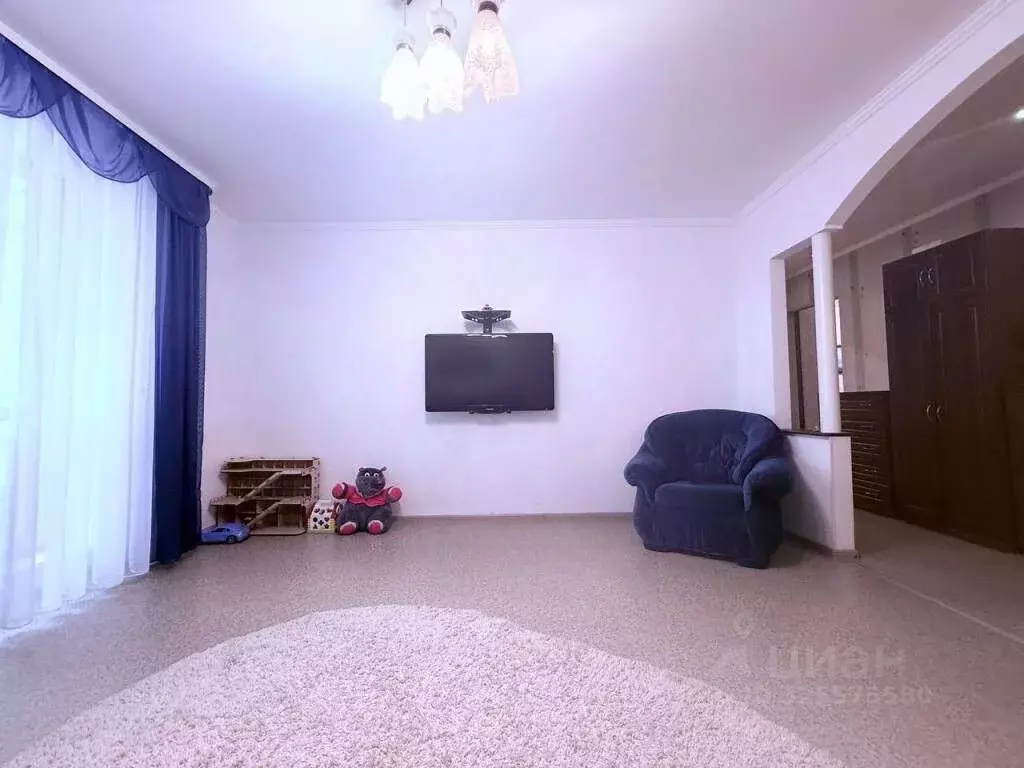 3-к кв. Крым, Симферополь ул. Ракетная, 26 (71.4 м) - Фото 1