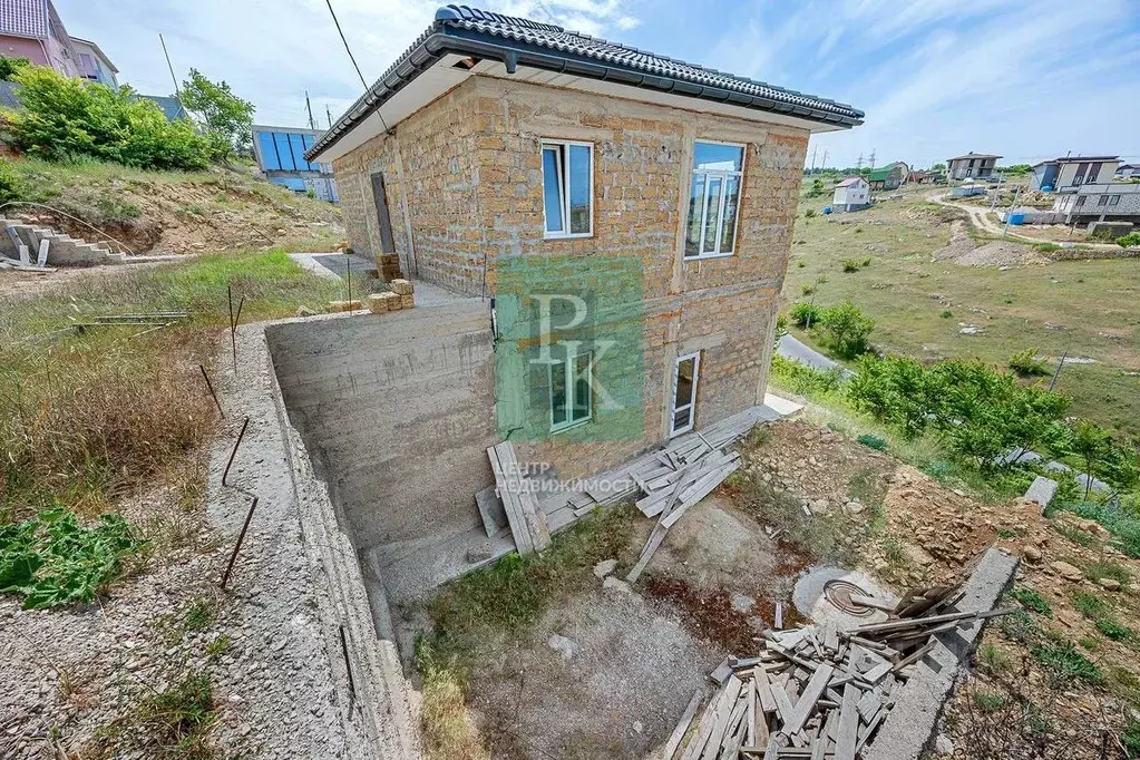 Дом в Севастополь ул. Генерала Мельника, 80 (165 м) - Фото 2