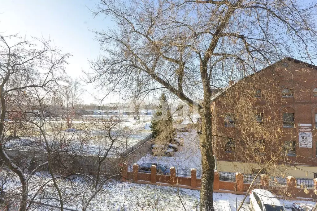 1-к кв. Тюменская область, Тюмень ул. Белинского, 6А (28.7 м) - Фото 1