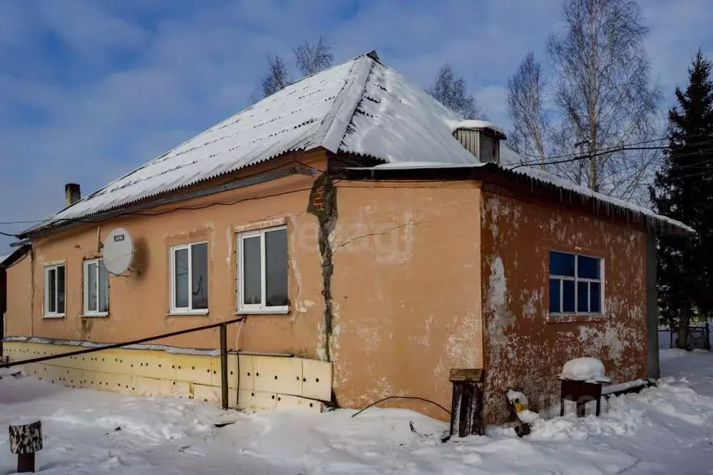 Дом в Кемеровская область, Новокузнецкий муниципальный округ, с. ... - Фото 1