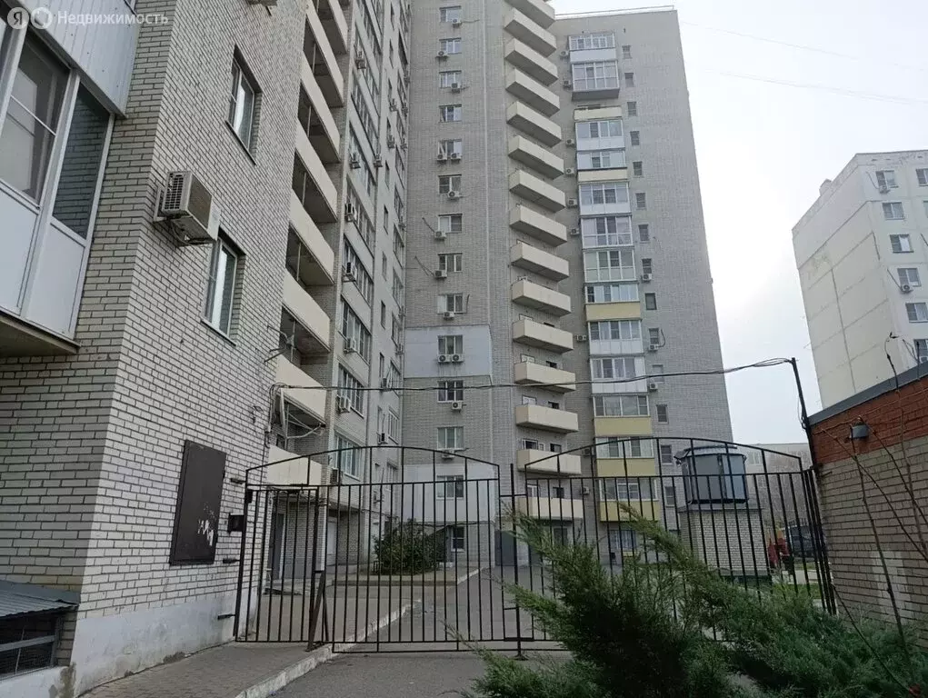 3-комнатная квартира: Ростов-на-Дону, проспект 40-летия Победы, 95 (98 ... - Фото 1