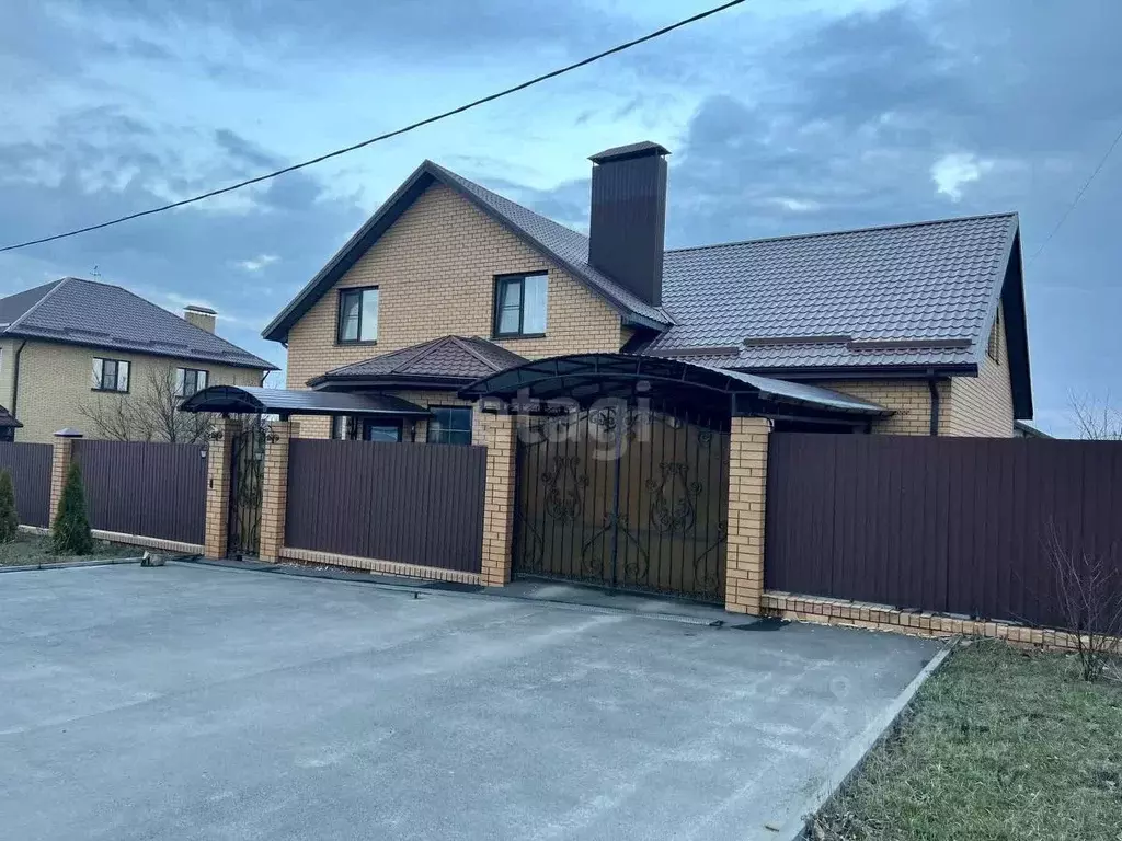 Дом в Белгородская область, Губкин ул. Луговая, 14 (170 м) - Фото 0