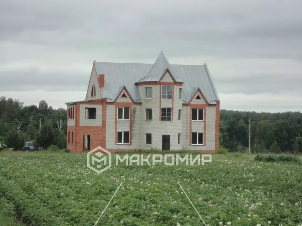 Дом в Орловская область, Троснянский район, Муравльское с/пос, д. ... - Фото 1