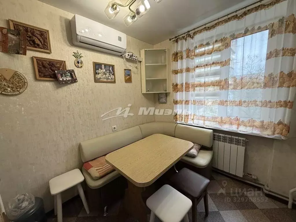 2-к кв. Крым, Симферополь ул. Молодых Подпольщиков, 10 (59.0 м) - Фото 2