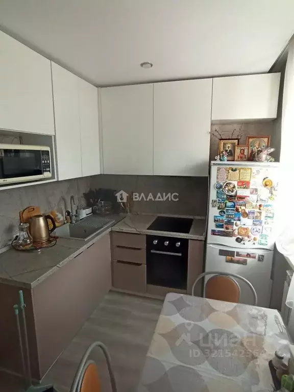 2-к кв. Бурятия, Улан-Удэ Стеклозавод мкр, ул. Воронежская, 2 (45.0 м) - Фото 1